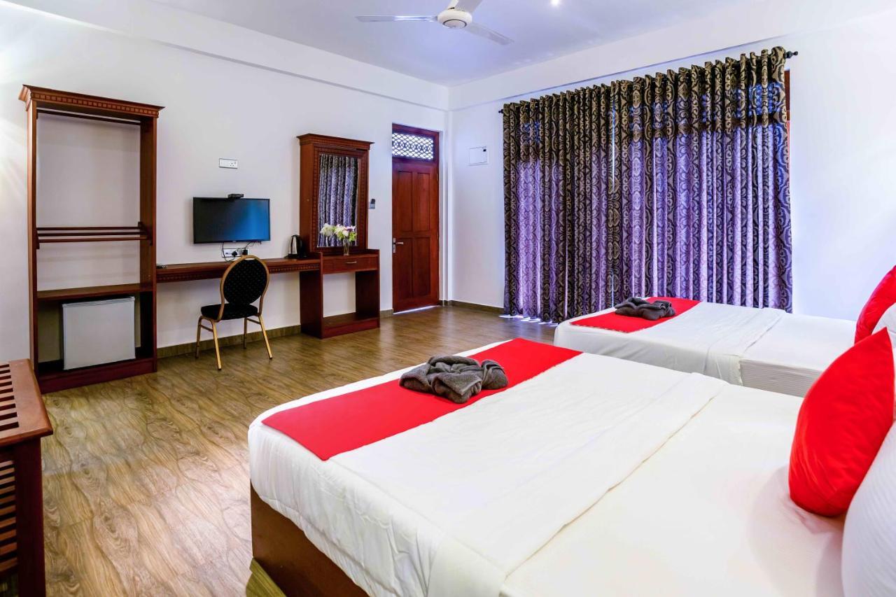 Polhena Grand Resort & Banquet Matara Ngoại thất bức ảnh