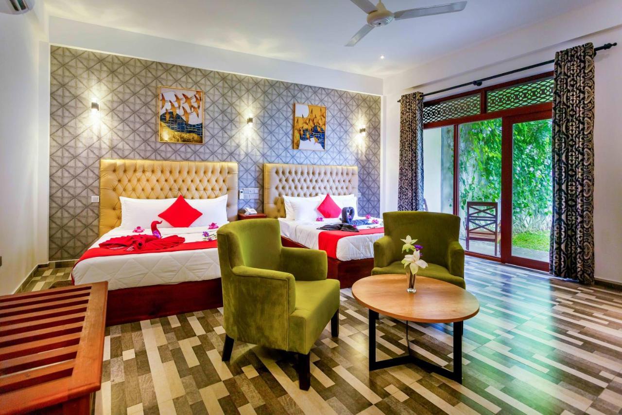 Polhena Grand Resort & Banquet Matara Ngoại thất bức ảnh